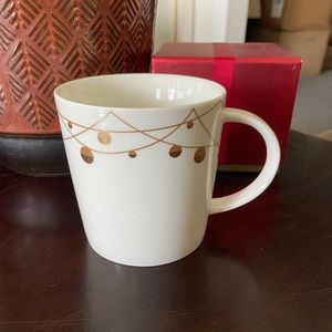 NWT Starbucks Holiday Mug